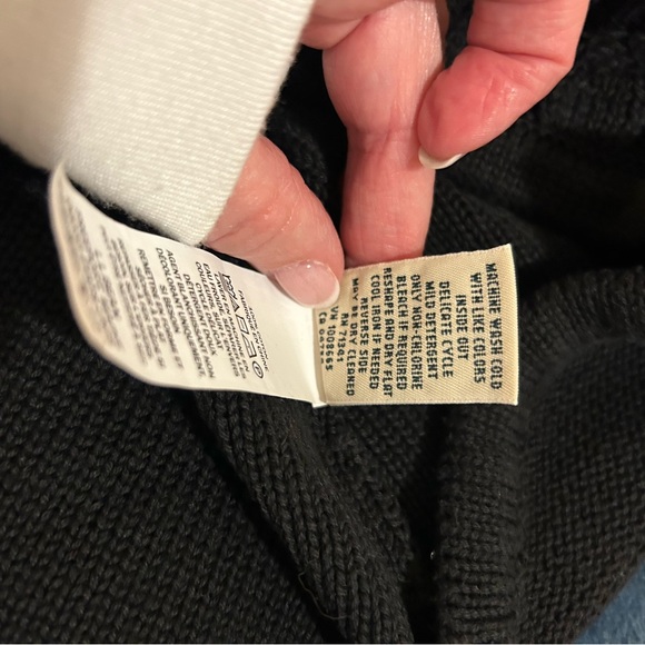 L.L. Bean Cable Knit Black Turtleneck Sweater with Long Sleeves - Picture 3 of 6